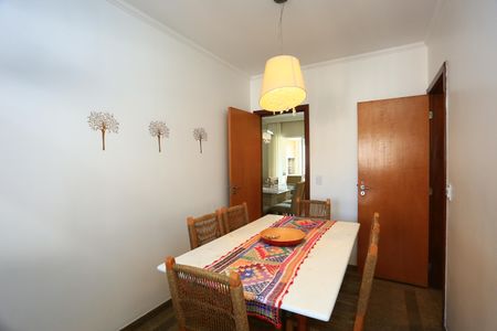 Apartamento à venda com 250m², 4 quartos e 4 vagas Apartamento à venda com 250m², 4 quartos e 4 vagascopa