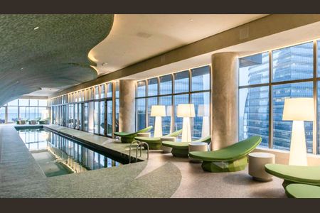 Studio para alugar com 53m², 1 quarto e 1 vaga Studio para alugar com 53m², 1 quarto e 1 vagaÁrea comum - Piscina