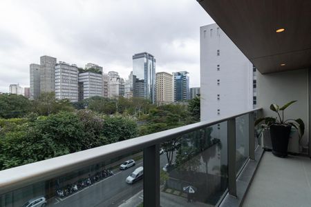 Studio para alugar com 53m², 1 quarto e 1 vaga Studio para alugar com 53m², 1 quarto e 1 vagaVaranda