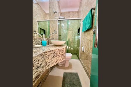 Casa à venda com 74m², 2 quartos e 2 vagas Casa à venda com 74m², 2 quartos e 2 vagasBanheiro Social