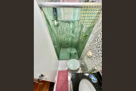 Casa à venda com 74m², 2 quartos e 2 vagas Casa à venda com 74m², 2 quartos e 2 vagasBanheiro da Suíte