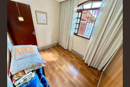 Casa à venda com 74m², 2 quartos e 2 vagas Casa à venda com 74m², 2 quartos e 2 vagasQuarto 2