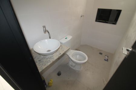 Apartamento à venda com 33m², 1 quarto e sem vagaBanheiro