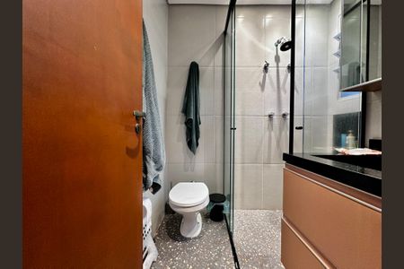 Casa à venda com 209m², 3 quartos e 2 vagas Casa à venda com 209m², 3 quartos e 2 vagasBanheiro Social
