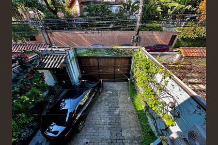 Casa à venda com 209m², 3 quartos e 2 vagas Casa à venda com 209m², 3 quartos e 2 vagasVista da Suíte