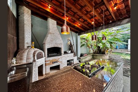 Casa à venda com 209m², 3 quartos e 2 vagas Casa à venda com 209m², 3 quartos e 2 vagasÁrea Gourmet