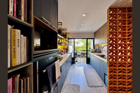 Casa à venda com 209m², 3 quartos e 2 vagas Casa à venda com 209m², 3 quartos e 2 vagasCozinha