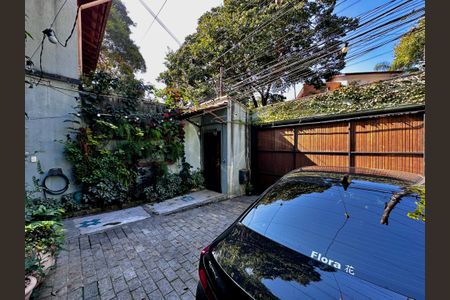 Casa à venda com 209m², 3 quartos e 2 vagas Casa à venda com 209m², 3 quartos e 2 vagasGaragem