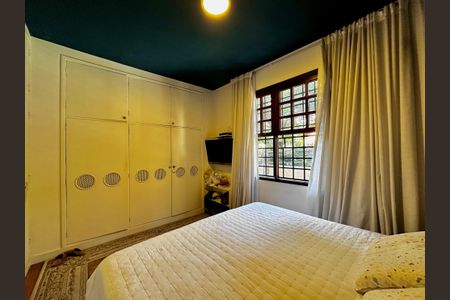 Casa à venda com 209m², 3 quartos e 2 vagas Casa à venda com 209m², 3 quartos e 2 vagasSuíte