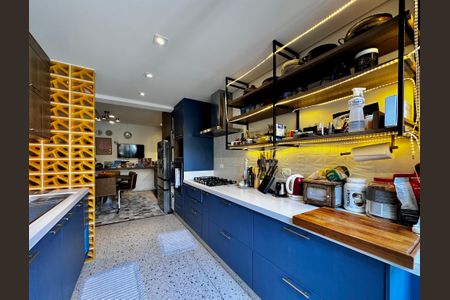 Casa à venda com 209m², 3 quartos e 2 vagas Casa à venda com 209m², 3 quartos e 2 vagasCozinha