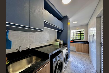 Casa à venda com 209m², 3 quartos e 2 vagas Casa à venda com 209m², 3 quartos e 2 vagasÁrea de Serviço