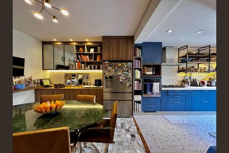 Casa à venda com 209m², 3 quartos e 2 vagas Casa à venda com 209m², 3 quartos e 2 vagasCozinha