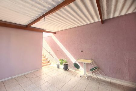 Casa à venda com 120m², 3 quartos e 3 vagas Casa à venda com 120m², 3 quartos e 3 vagasChurrasqueira