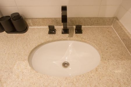 Studio para alugar com 30m², 1 quarto e sem vaga Studio para alugar com 30m², 1 quarto e sem vagaBanheiro