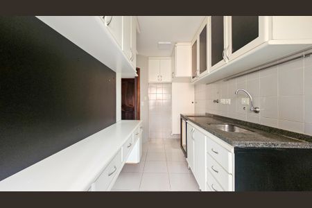Apartamento à venda com 125m², 4 quartos e 2 vagas Apartamento à venda com 125m², 4 quartos e 2 vagasCozinha