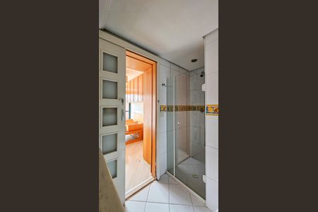 Apartamento à venda com 125m², 4 quartos e 2 vagas Apartamento à venda com 125m², 4 quartos e 2 vagasBanheiro 1