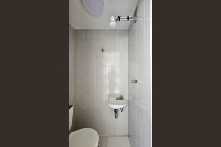 Apartamento à venda com 125m², 4 quartos e 2 vagas Apartamento à venda com 125m², 4 quartos e 2 vagasBanheiro de Serviço