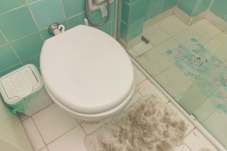 Apartamento à venda com 172m², 3 quartos e 2 vagas Apartamento à venda com 172m², 3 quartos e 2 vagasBanheiro 1