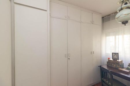 Apartamento à venda com 172m², 3 quartos e 2 vagas Apartamento à venda com 172m², 3 quartos e 2 vagasQuarto 2