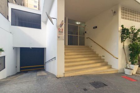 Apartamento à venda com 172m², 3 quartos e 2 vagas Apartamento à venda com 172m², 3 quartos e 2 vagasFachada