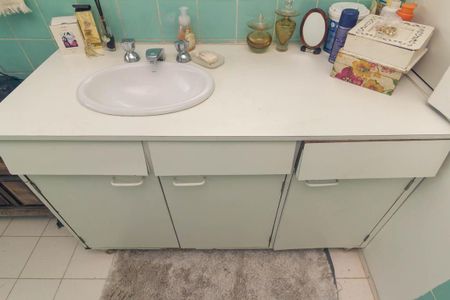 Apartamento à venda com 172m², 3 quartos e 2 vagas Apartamento à venda com 172m², 3 quartos e 2 vagasBanheiro 1