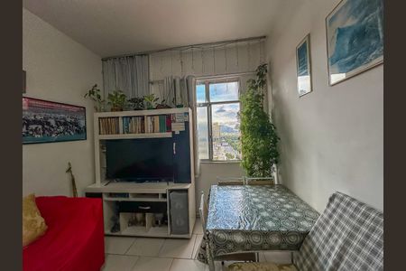 Apartamento à venda com 47m², 2 quartos e sem vagaSala