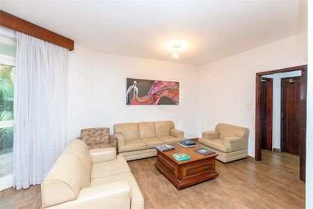 Casa à venda com 371m², 5 quartos e 2 vagas