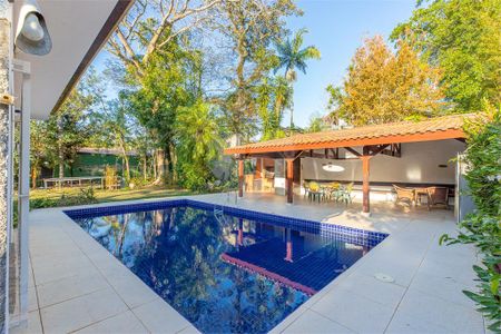 Casa à venda com 371m², 5 quartos e 2 vagas