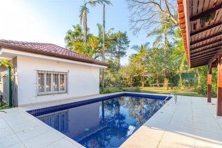 Casa à venda com 371m², 5 quartos e 2 vagas