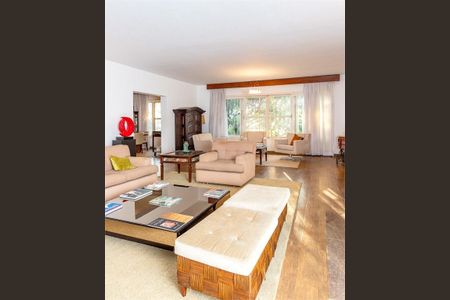 Casa à venda com 371m², 5 quartos e 2 vagas