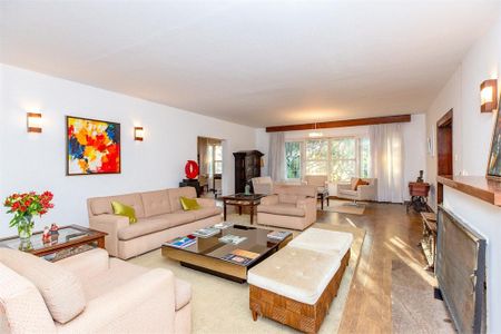 Casa à venda com 371m², 5 quartos e 2 vagas