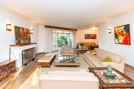 Casa à venda com 371m², 5 quartos e 2 vagas