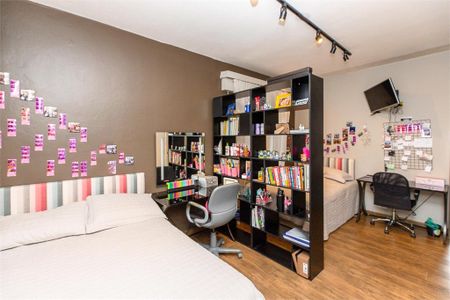 Casa à venda com 371m², 5 quartos e 2 vagas