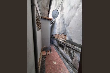 Casa à venda com 260m², 5 quartos e 4 vagas Casa à venda com 260m², 5 quartos e 4 vagasQuintal