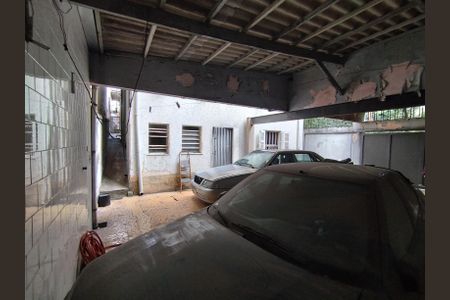 Casa à venda com 260m², 5 quartos e 4 vagas Casa à venda com 260m², 5 quartos e 4 vagasGaragem