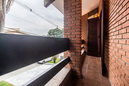Casa de condomínio para alugar com 300m², 3 quartos e 4 vagas Casa de condomínio para alugar com 300m², 3 quartos e 4 vagasVaranda