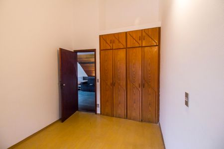 Casa de condomínio para alugar com 300m², 3 quartos e 4 vagas Casa de condomínio para alugar com 300m², 3 quartos e 4 vagasQuarto 1