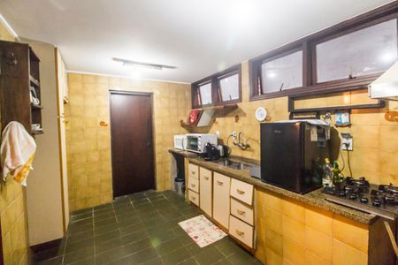 Casa de condomínio para alugar com 300m², 3 quartos e 4 vagas Casa de condomínio para alugar com 300m², 3 quartos e 4 vagasCozinha