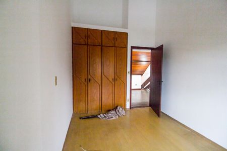 Casa de condomínio para alugar com 300m², 3 quartos e 4 vagas Casa de condomínio para alugar com 300m², 3 quartos e 4 vagasQuarto 2