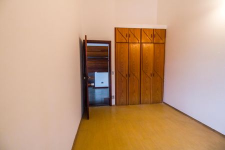 Casa de condomínio para alugar com 300m², 3 quartos e 4 vagas Casa de condomínio para alugar com 300m², 3 quartos e 4 vagasQuarto 1