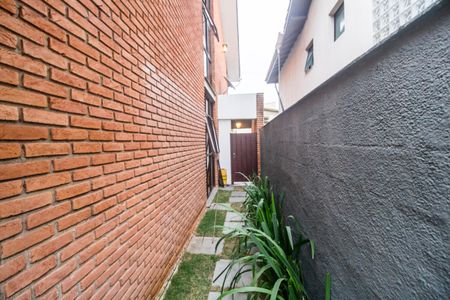 Casa de condomínio para alugar com 300m², 3 quartos e 4 vagas Casa de condomínio para alugar com 300m², 3 quartos e 4 vagasCorredor