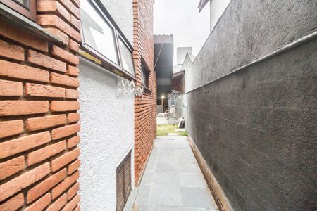 Casa de condomínio para alugar com 300m², 3 quartos e 4 vagas Casa de condomínio para alugar com 300m², 3 quartos e 4 vagasCorredor