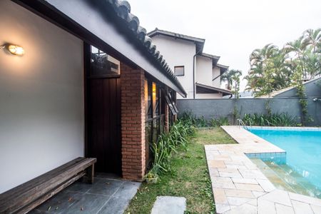 Casa de condomínio para alugar com 300m², 3 quartos e 4 vagas Casa de condomínio para alugar com 300m², 3 quartos e 4 vagasPiscina