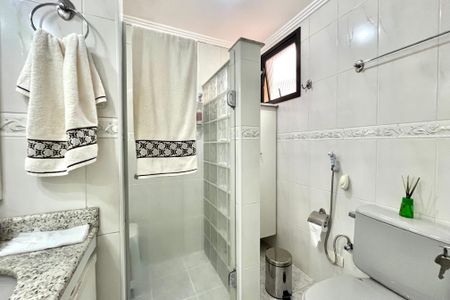 Apartamento à venda com 86m², 3 quartos e 2 vagas Apartamento à venda com 86m², 3 quartos e 2 vagasBanheiro da Suíte