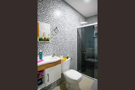 Casa à venda com 315m², 7 quartos e 2 vagas Casa à venda com 315m², 7 quartos e 2 vagasCasa 5 - Banheiro 2