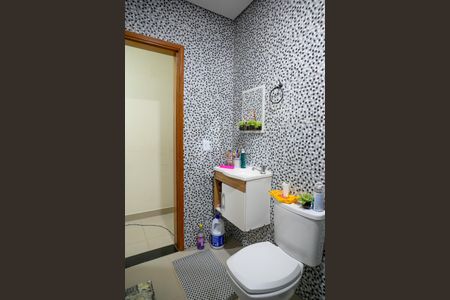 Casa à venda com 315m², 7 quartos e 2 vagas Casa à venda com 315m², 7 quartos e 2 vagasCasa 5 - Banheiro 2