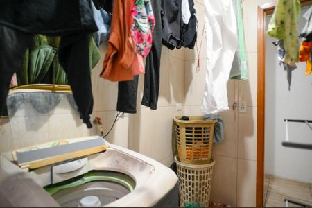 Casa à venda com 315m², 7 quartos e 2 vagas Casa à venda com 315m², 7 quartos e 2 vagasCasa 3 - Área de serviço