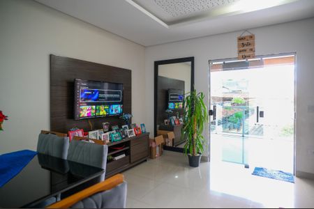 Casa à venda com 315m², 7 quartos e 2 vagas Casa à venda com 315m², 7 quartos e 2 vagasCasa 5 - Sala5