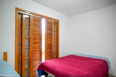 Casa à venda com 315m², 7 quartos e 2 vagas Casa à venda com 315m², 7 quartos e 2 vagasCasa 4 - Quarto