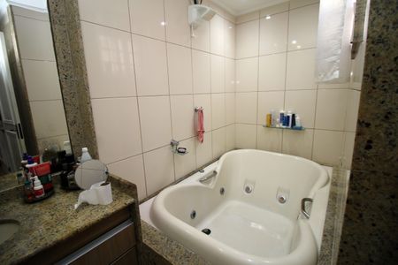 Casa à venda com 150m², 3 quartos e 1 vagaBanheiro 1